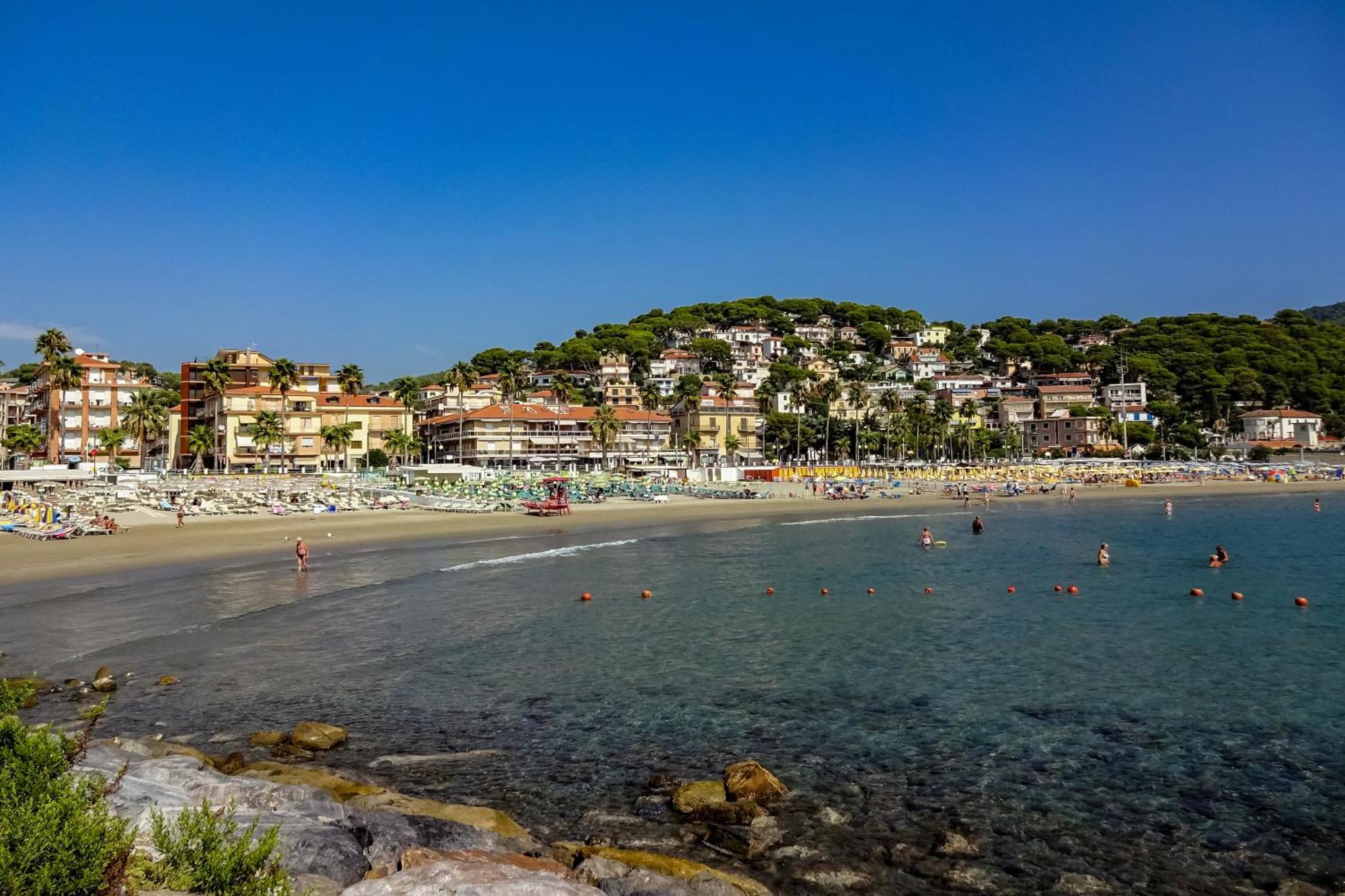 Laigueglia Beach - Happy Rentals מראה חיצוני תמונה