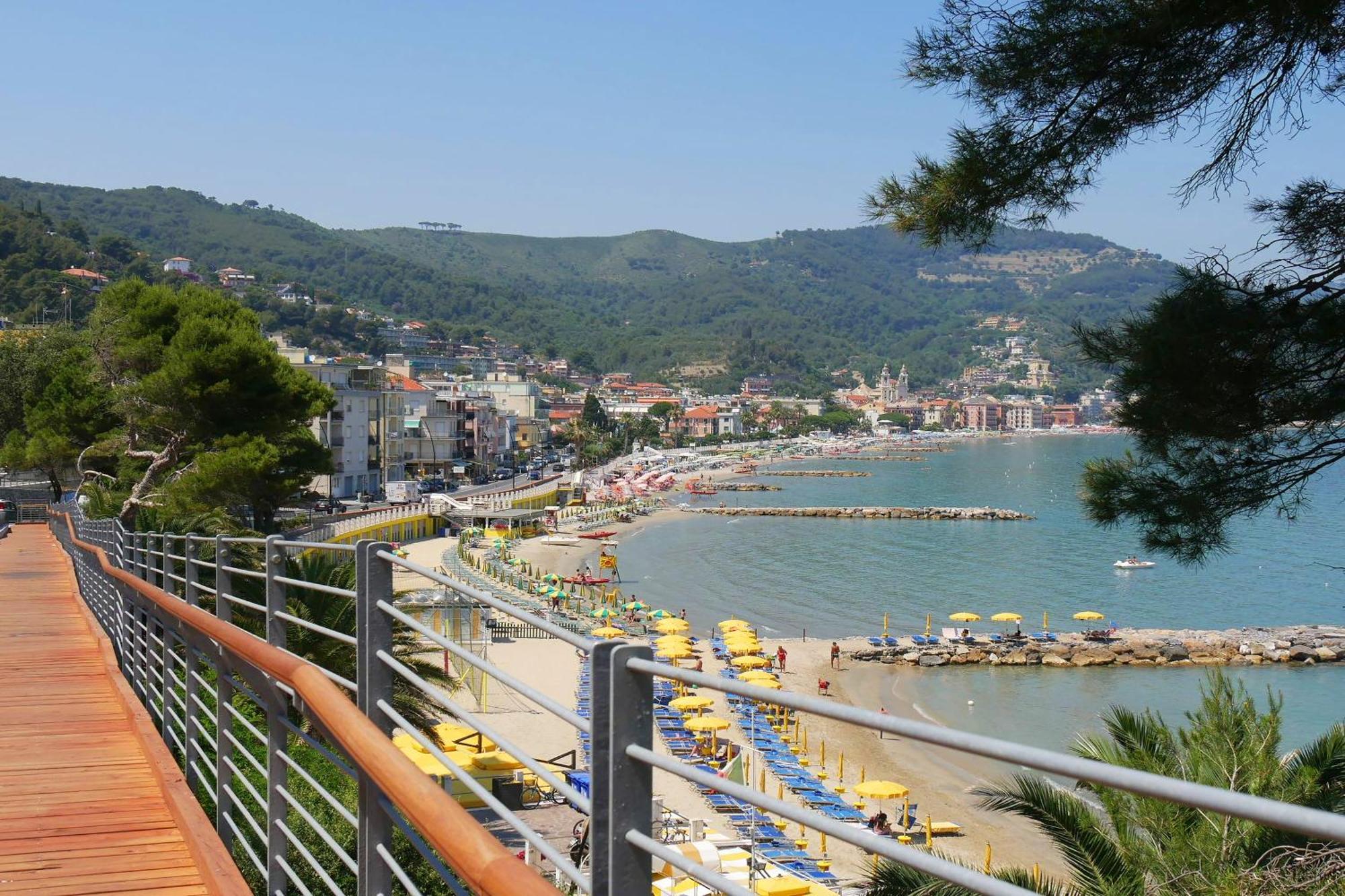 Laigueglia Beach - Happy Rentals מראה חיצוני תמונה